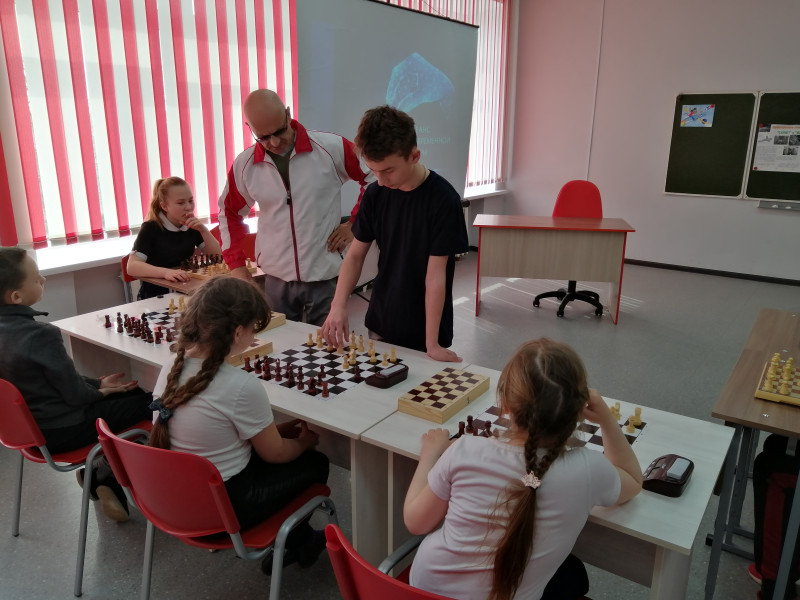 Мероприятие в рамках тематической недели НП «Образование»  мастер-класс по шахматам «Сеанс одновременной игры».